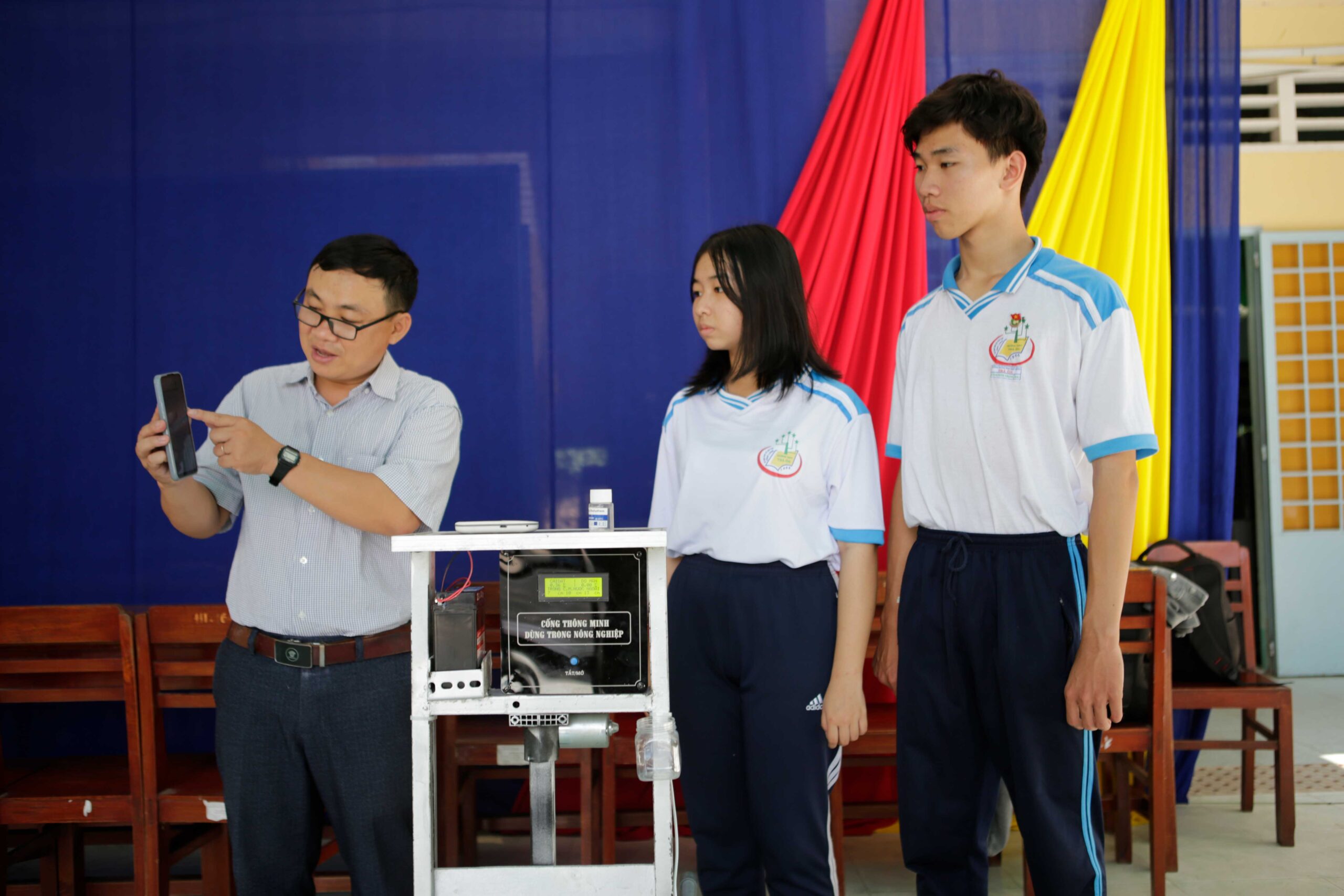 AUTOMATIC GATE FOR AGRICULTURE